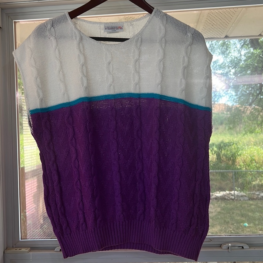 Sleeveless sweater top, size XL